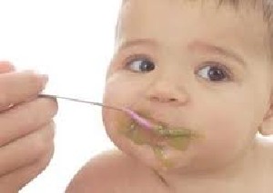 غذاي نوزاد شش ماهه