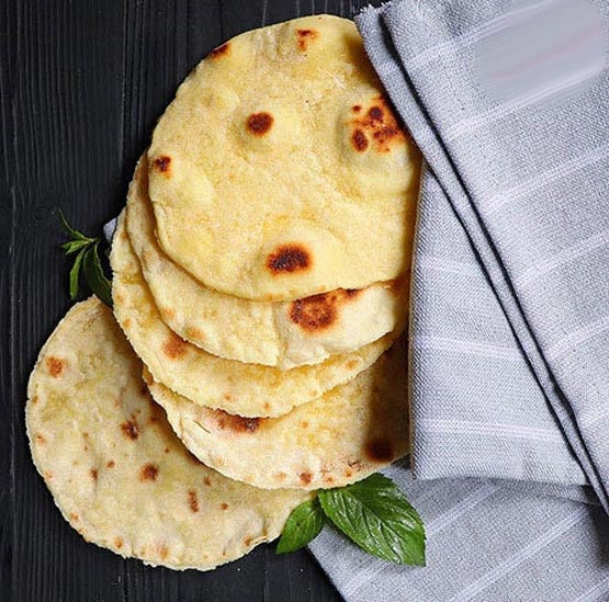 طرز تهیه نان ذرت آمریکایی و خواص آن