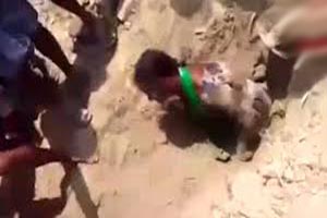 زنده به گور شدن پسر 8 ساله بندر عباسی! عکس زنده به گور شدن پسر 8 ساله بندر عباسی! عکس