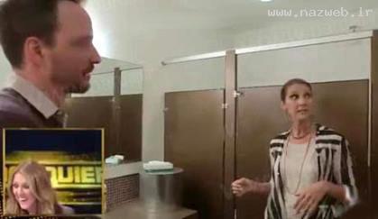 سوتی خنده دار خواننده زن مشهور در توالت! عکس