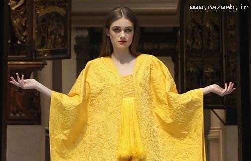 عكس های دختری زیبا با لباسی بسیار عجیب و نادر!
