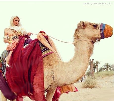 عکس دیدنی شتر سواری ستاره زن هالیوود در دوبی
