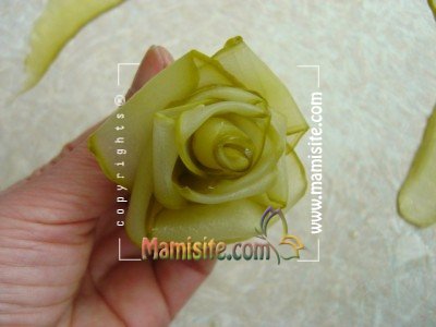 آموزش تصویری تزئین خیارشور به شکل گل