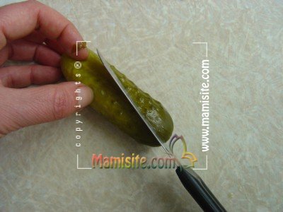 آموزش تصویری تزئین خیارشور به شکل گل