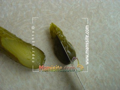 آموزش تصویری تزئین خیارشور به شکل گل