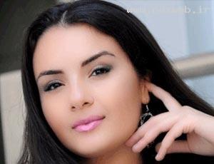 عکسهای زیبا و بیوگرافی خانم خواننده آیسل تیمور زاده عکسهای زیبا و بیوگرافی خانم خواننده آیسل تیمور زاده