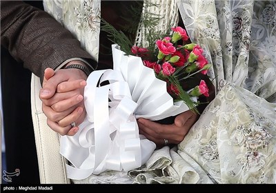 تصاویری از جشن عروسی بر فراز برج میلاد