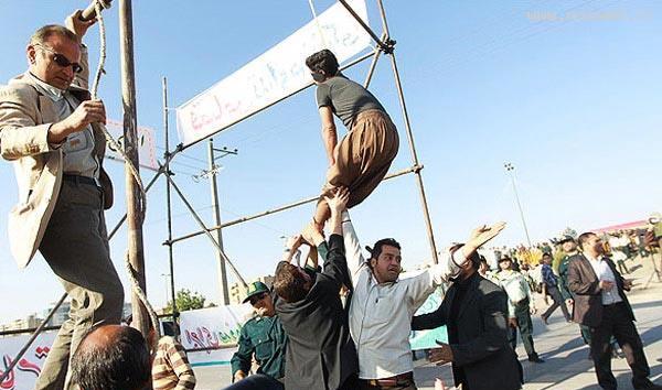 تصاویر زنده شدن یک اعدامی پس از اعدام
