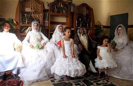 جنجالی ترین داماد جهان در گدشت!! + عکس