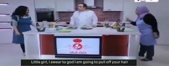 دعوای دو خانم در برنامه زنده تلویزیونی ! + تصاویر