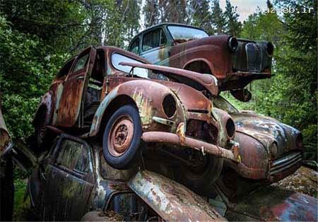 قبرستان جلبک گرفته ماشین های قدیمی در سوئد!!