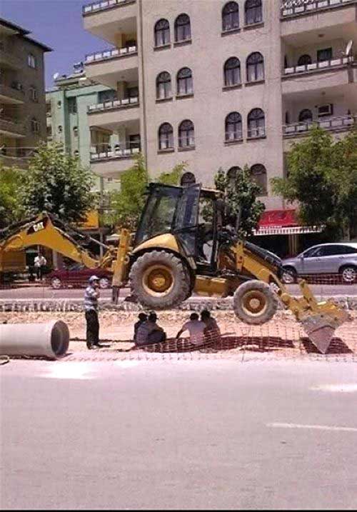 عکس های طنز و خنده دار توسط آقایان در حین کار