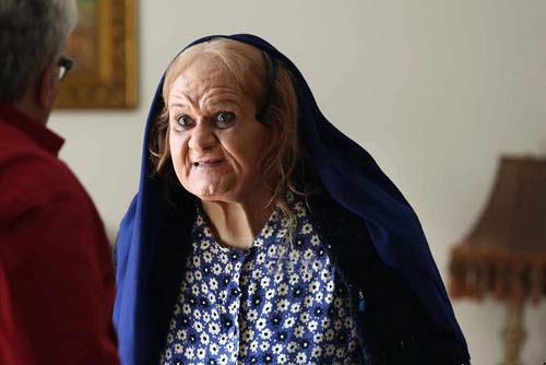 چهره جدید اکبر عبدی در نقش زن در فیلم خواب زده ها