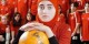 تلاش برای حفظ حجاب توسط دختر فوتبالیست+(عکس)