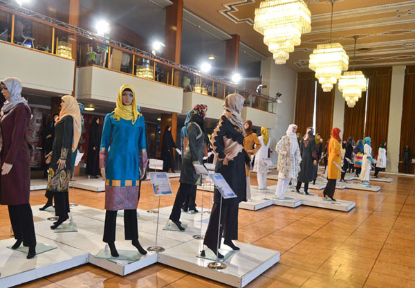 تصاویر جشنواره مد و لباس در تالار وحدت تهران