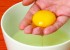 آموزش جذا کردن زرده از سفیده تخم مرغ +تصاویر