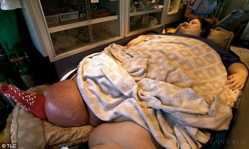 عکس های دیدنی زنی با 500 کیلو گرم وزن!! عکس های دیدنی زنی با 500 کیلو گرم وزن!!