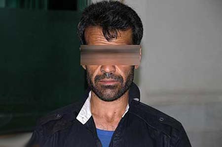 مرد افغانی سر همسر و فرزند ایرانی اش را برید (16+) مرد افغانی سر همسر و فرزند ایرانی اش را برید (16+)