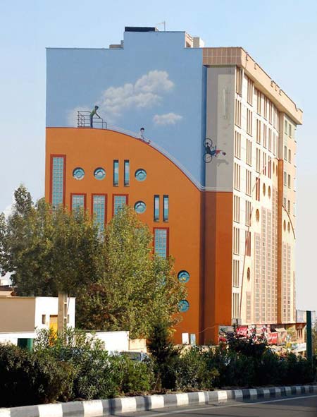 نقاشی های 3بعدی زیبا روی ساختمان ها در تهران نقاشی های 3بعدی زیبا روی ساختمان ها در تهران