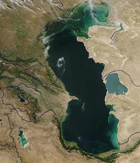 آشنایی با 12دریاچه شگفت انگیز و زیبای ایران +تصاویر