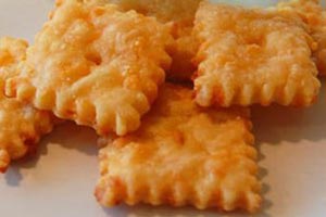 طرز تهیه ی کراکر پنیر چدار