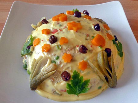 جدیدترین نمونه های تزئین سالاد الویه (تصویری)
