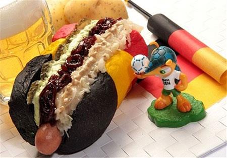 تصاویری دیدنی از هات‌داگ‌های برزیلی با 7 رنگ 7 تیم جام جهانی!!! 