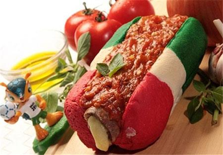تصاویری دیدنی از هات‌داگ‌های برزیلی با 7 رنگ 7 تیم جام جهانی!!! 