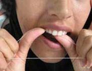 آموزش تصویری استفاده صحیح از نخ دندان