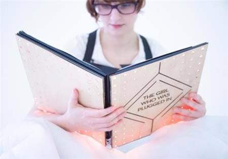 طراحی کتابی که خواننده را واقعا احساساتی می کند! + (عکس)