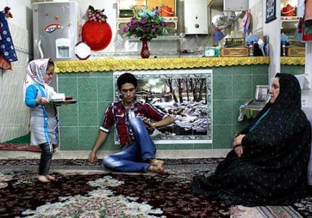 تصاویر دیدنی یک روز با کوتاه قدترین دختر ایران (خدیجه شریفی)