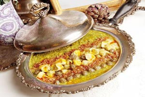 طرز تهیه ی آش مانتی مخصوص افطار طرز تهیه ی آش مانتی مخصوص افطار