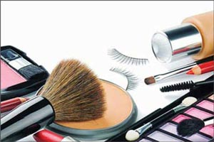 شوق زنان ایرانی برای آرایش سوژه یک رسانه خارجی!