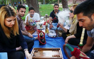 دختران و پسران ایران دود،آب و آتش (تصاویر)