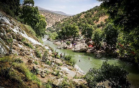 دورود لرستان و آبشار شگفت انگیز آن+ تصاویر