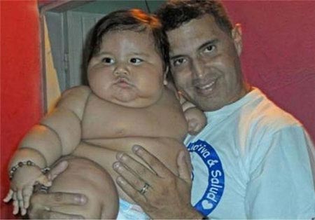  رژیم جالب چاق ترین دختر 8 ماهه جهان + عکس
