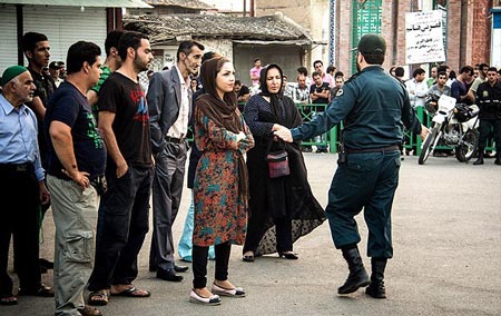 اعدام مردی در ساری که برادر،داماد و همسرش را کشت (تصاویر)
