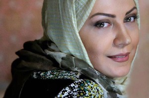 عکس دیده نشده از لعیا زنگنه و دخترش