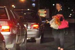 چرا زنان ایرانی باید در خیابان بخوابند!!