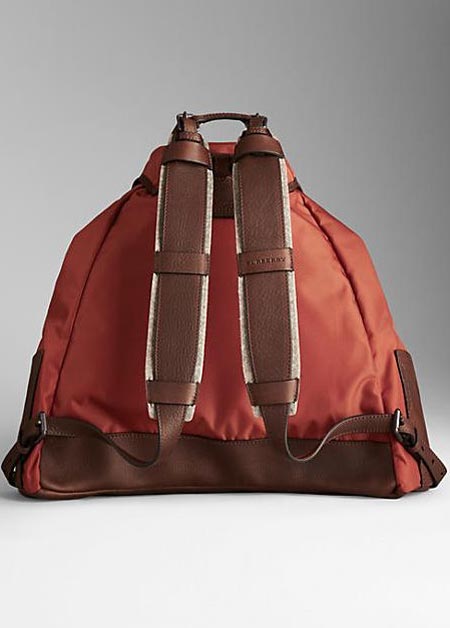مدل کوله پشتی های جدید پسرانه برند Burberry 