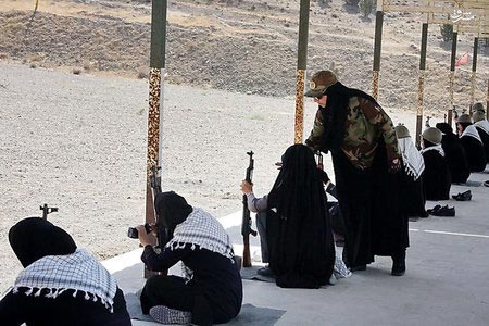 تصاویری از میدان تیرخواهران بسیجی
