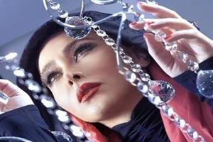 عکس های آنا نعمتی با میکاپی غلیظ
