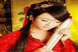 ملکه زیبایی شبیه به الهه های باستانی یک پسر است! + تصاویر