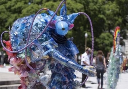 عکس های جالب و دیدنی اقدام دانش آموزان و استادشان با زباله