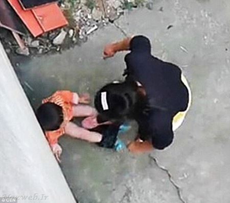 تصاویر جنجالی و تکان دهنده دختری که شلوارش را خیس کرده بود!