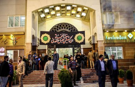 عیادت بازیگران و دوستان مرتضی پاشایی پشت درهای بسته (تصویری)