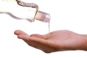 شامپوها هیچ اثری روی مو ندارند؟!!! مگه میشه شامپوها هیچ اثری روی مو ندارند؟!!! مگه میشه