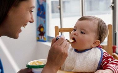 برنامه کامل غذایی برای کودکان شیرخوار