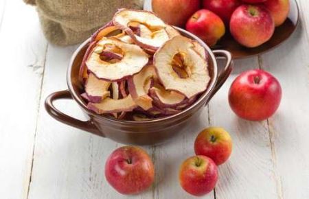 میوه های خشک چه خواصی دارند؟ آیا بر سلامت پوست هم تاثیر دارد؟