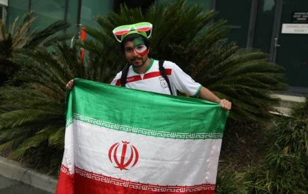 عکس های داغ تماشاگران ایرانی در بازی جام آسیا 2015